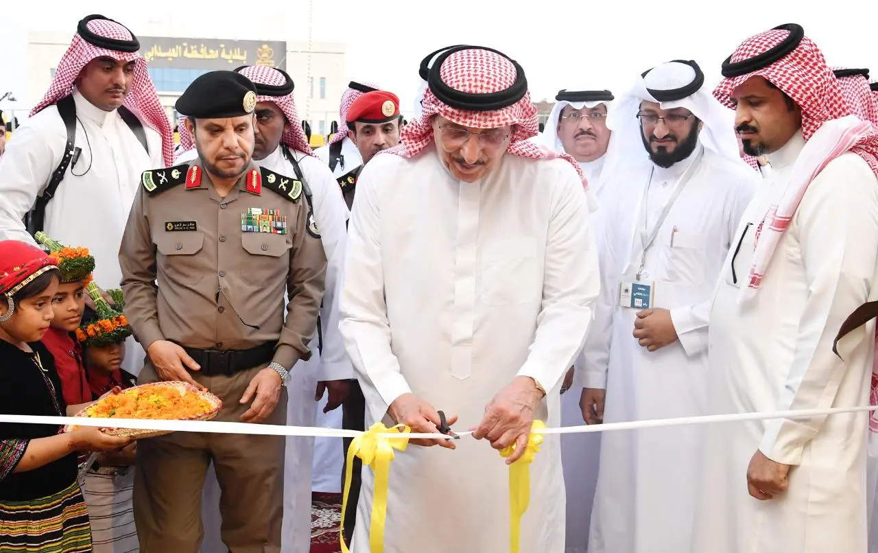 سمو أمير منطقة جازان يدشّن فعاليات مهرجان - العسل - الخامس