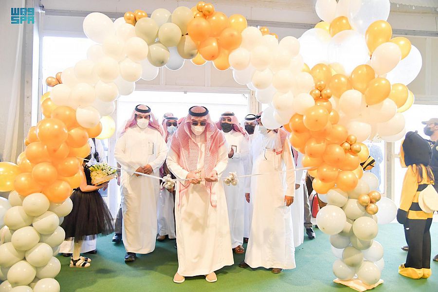 سمو أمير منطقة جازان يدشّن فعاليات مهرجان - العسل- السابع